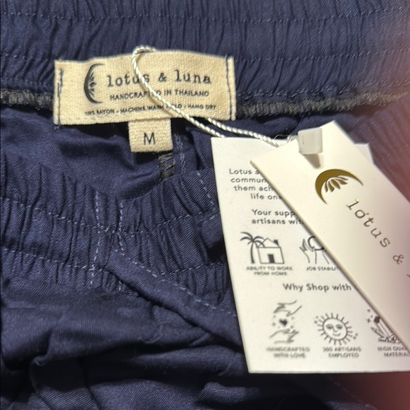 Oxford Drawstring Women's Navy Cotton Cabana Shorts - Picture 2 of 8